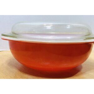 Vintage Friendship Pyrex 024 2 Qt Red Casserole Dish w/ Lid Beautiful!